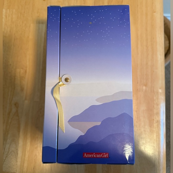 American Girl Doll Girls of Many Lands - China Spring Doll with Book - Picture 4 of 7